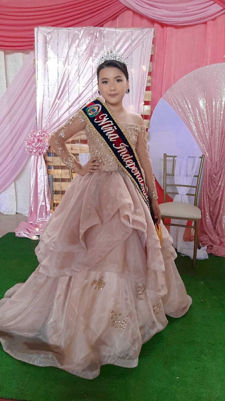 Niña Independencia de Jipijapa 2021