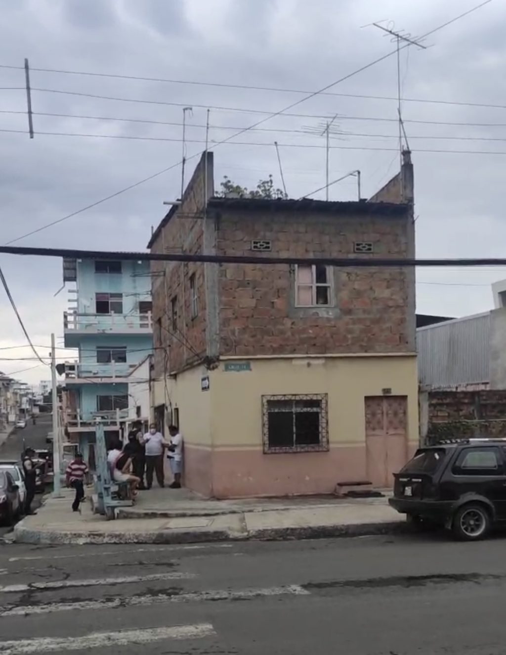 F62D6880-4519-4A7B-B0E9-5CFCFB406908