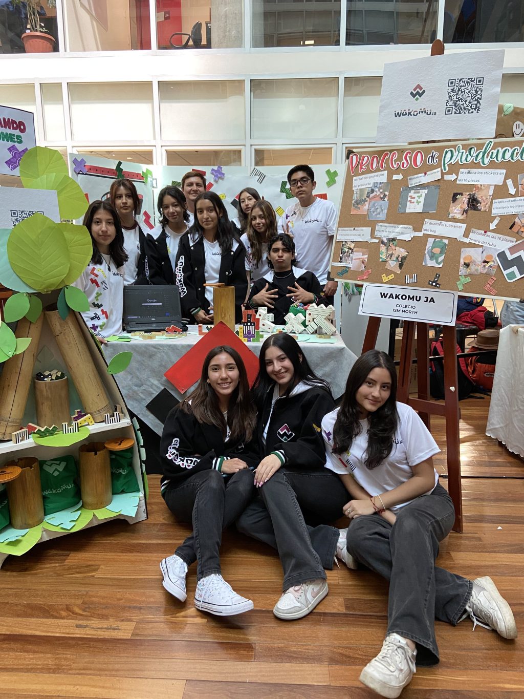 Equipo-WAKOMU_JA-Ecuador.jpg