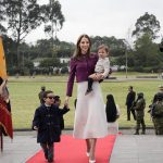 ❖ECUADOR▮Con gafas oscuras y carisma, Alvarito Noboa se roba el show en la entrega de credenciales presidenciales