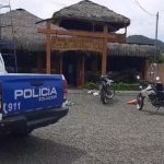 ❖ MANABÍ▮At@qu3 @rmad0 en restaurante deja una mujer mu3rt4