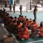❖ MANABÍ▮Militares all@n4n cárcel de Bahía de Caráquez y decomisan dr0g4s, celulares y tecnología prohibida