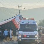 ❖ MANABÍ▮Acc1d3nte en la vía Charapotó-Correagua deja un f@llec1do y varios h3rid0s