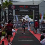 ❖MANABÍ▮Quentin Barreau conquista su primer Ironman 70.3 en Manta