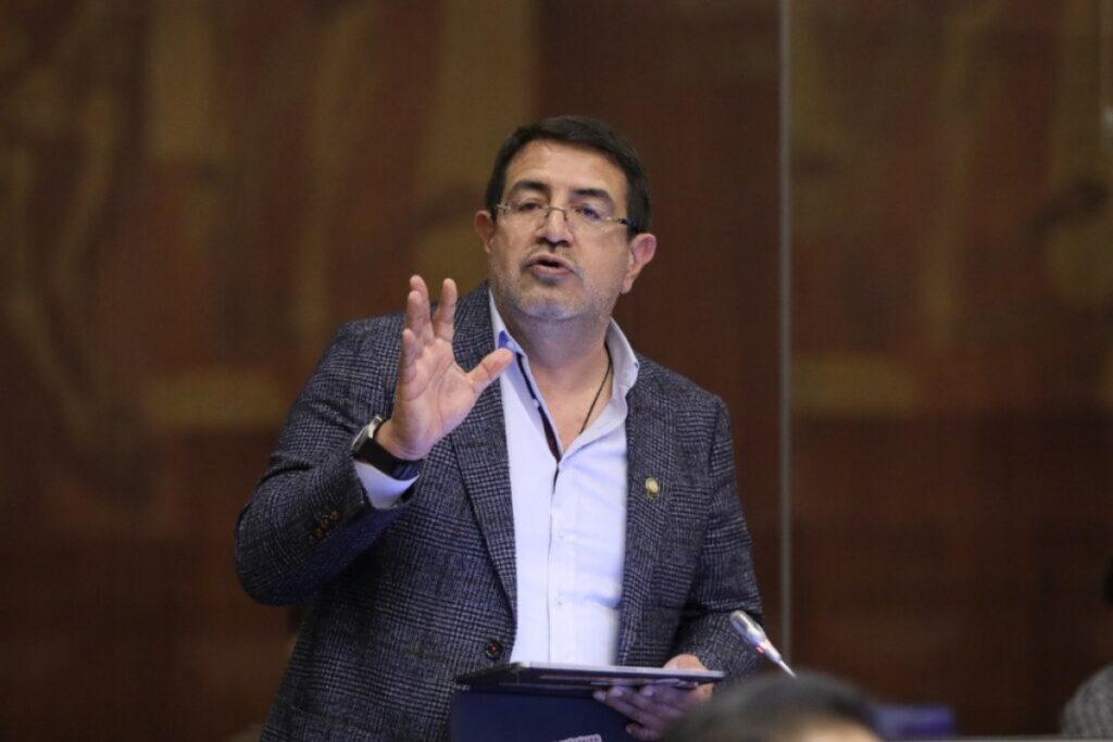Santiago-Diaz-1-1024x683.jpg