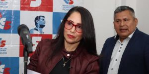 correismo-campana-constituyente_2470288_20251013111052.jpg