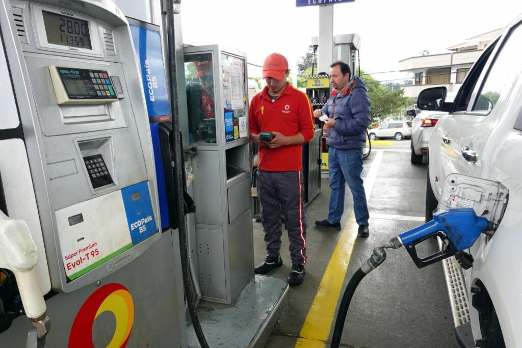 precios-combustibles-ecuador-marzo-2026-1024x683.jpg