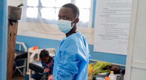 EuropaPress_7528797_beijing_may_17_2026____health_worker_wearing_mask_is_seen_at_the_general.jpg