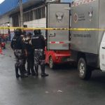 ❖ MANABÍ▮Abogad0 fue as3sin@do dentro de un vehículo