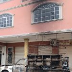 ❖ MANABÍ▮Camioneta terminó consumida por las llamas y genera temor entre moradores