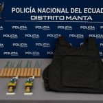 ❖ MANABÍ▮Hallan expl0siv0s, chaleco balístico y dos estatuas de la Santa mu3rt€