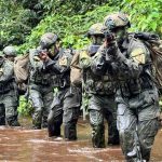 ❖ECUADOR▮Enfr3nt@mi3nto arm@do en zona minera deja dos militares h3rid0s