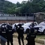 ❖ ECUADOR▮Persecución en Esmeraldas termina con un presunto del1ncu3nte ab@t1d0