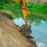 ❖ MANABÍ▮ Avanzan trabajos de limpieza en el río Portoviejo ante posible llegada de El Niño