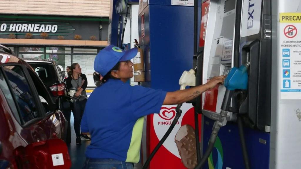 percios_gasolinas_ecuador.jpg_443328465