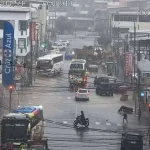 ❖ MANABÍ▮Lluvias dejan calles anegadas y viviendas evacuadas en varios sectores de Manabí