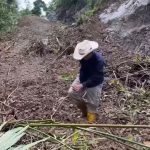 ❖ MANABI▮ Fuertes lluvias destruyen via que influencer construyó para acceder a su finca