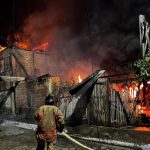 ❖ MANABÍ▮Inc3ndio consume una vivienda y afecta otra en el cantón Santa Ana