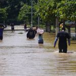 ❖ ECUADOR▮ Damnificados por las lluvias pueden acceder a un bono único de $303,99